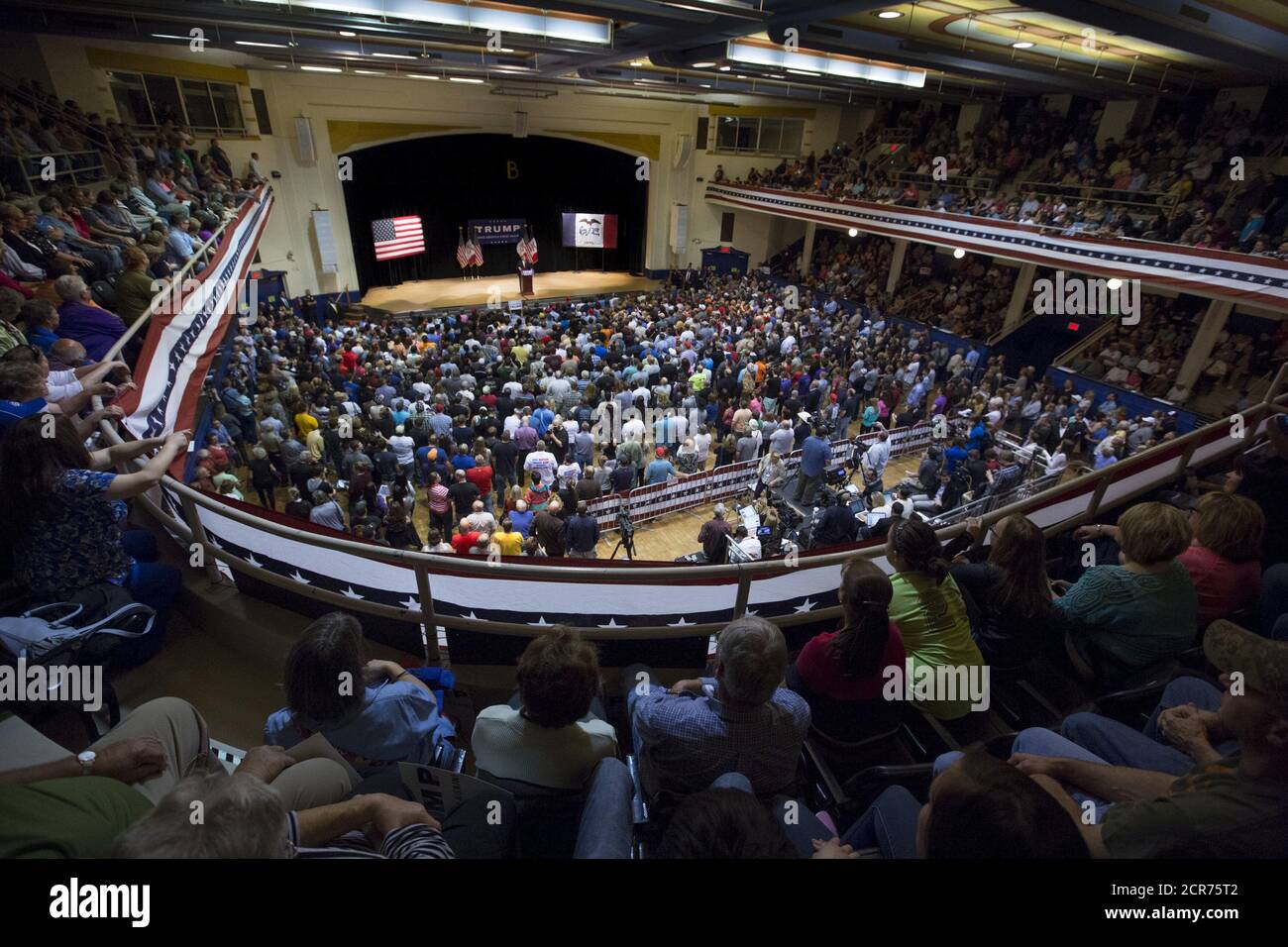 Burlington memorial auditorium iowa hires stock photography and images Alamy