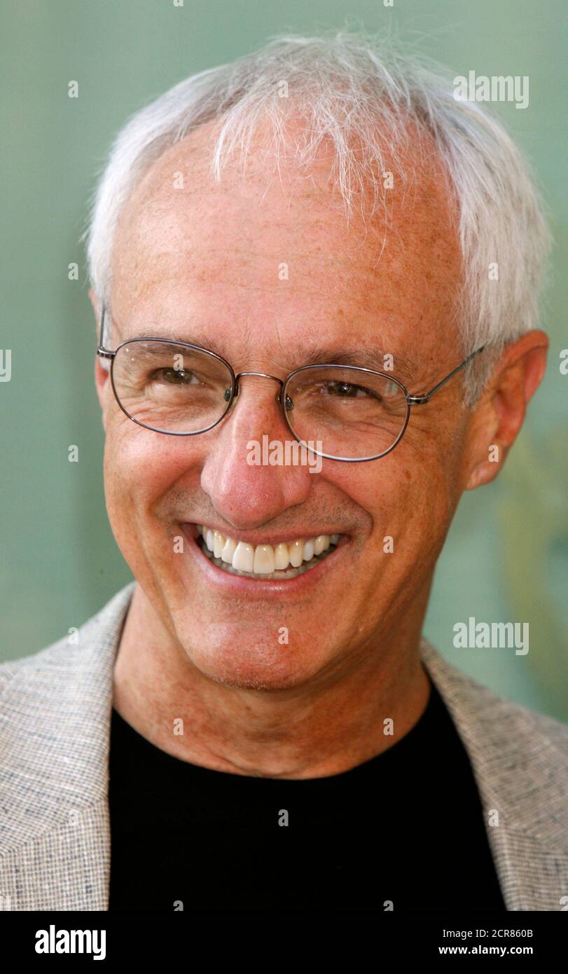 Michael gross family ties hi-res stock photography and images - Alamy