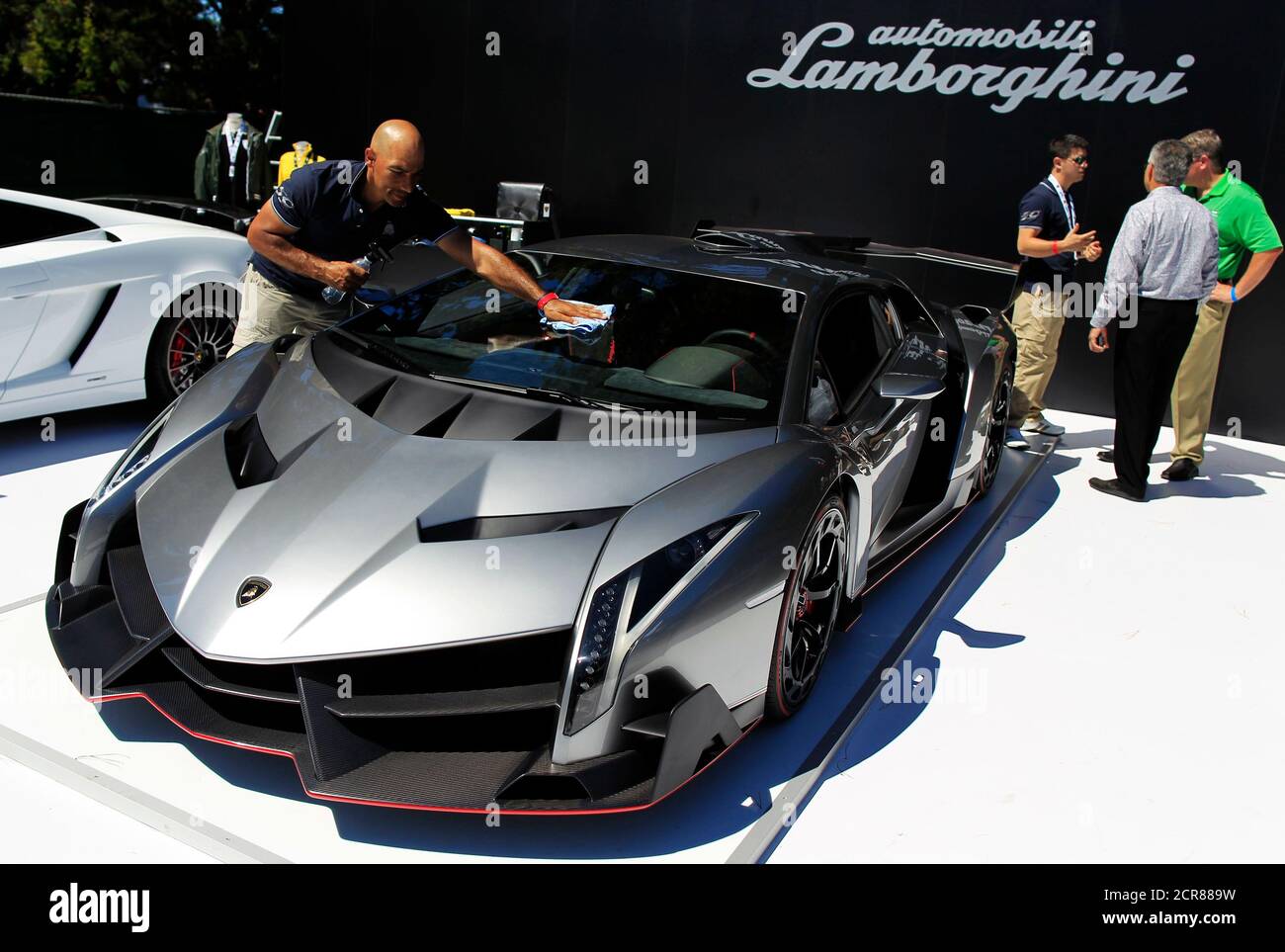 Lamborghini Veneno High Resolution Stock Photography And Images Alamy