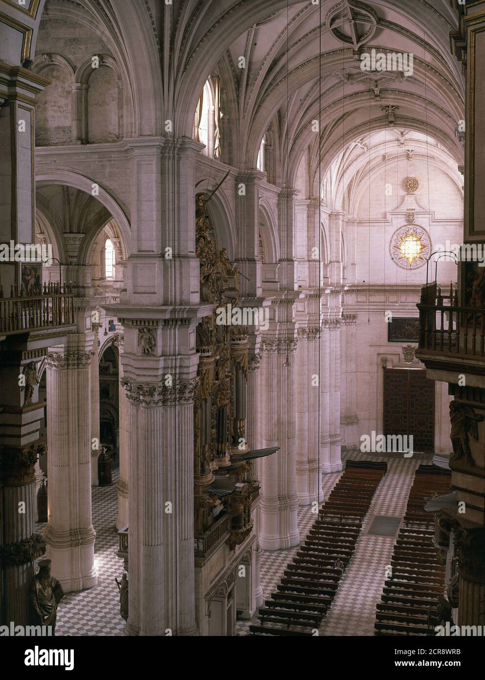 INTERIOR DE LA CATEDRAL DE GRANADA.