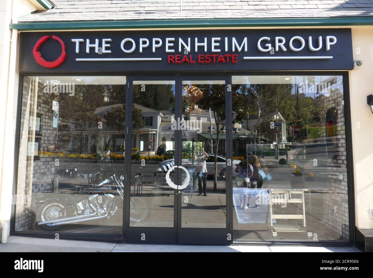 Oppenheim group hires stock photography and images Alamy