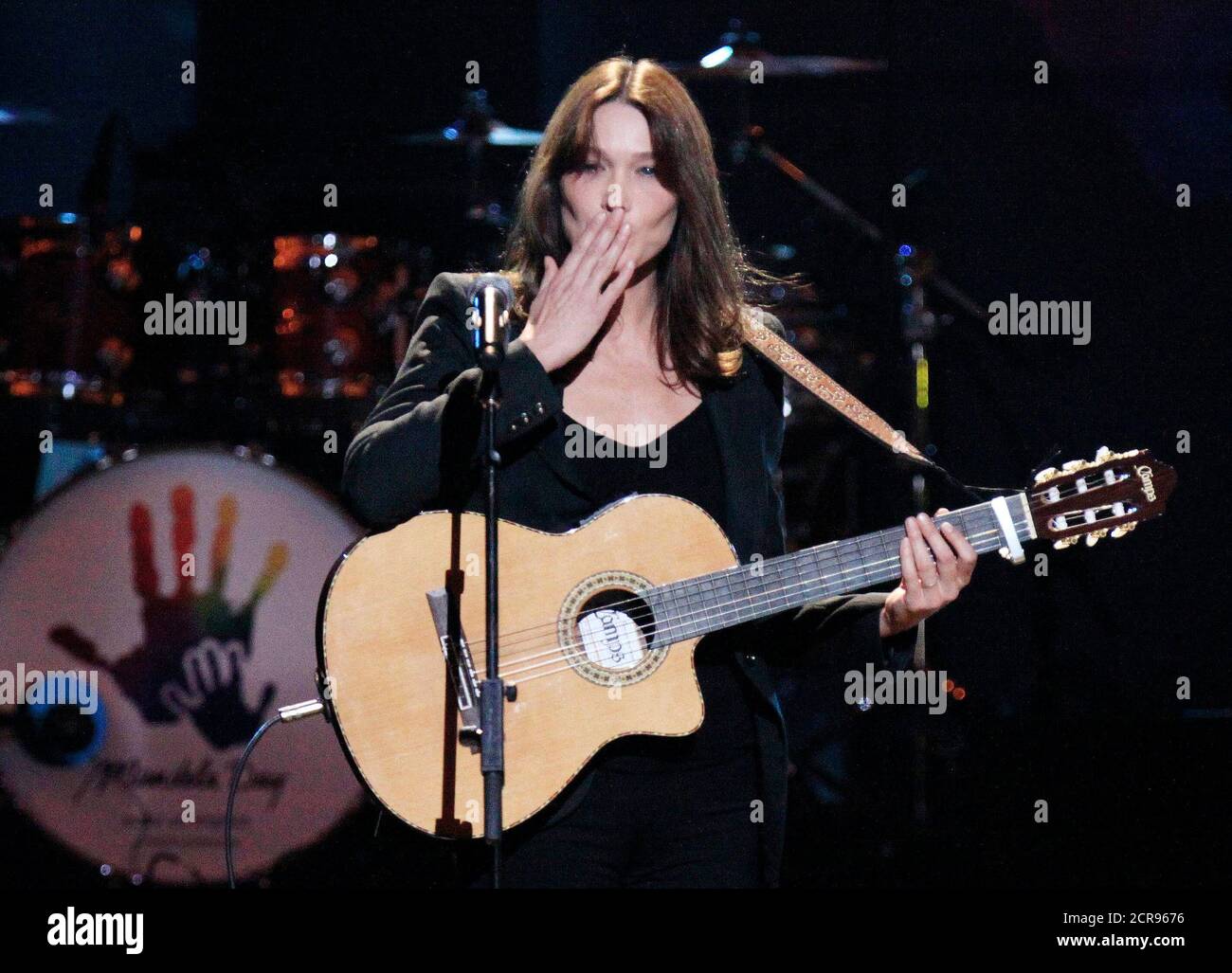 Carla bruni sarkozy in concert hi-res stock photography and images - Alamy