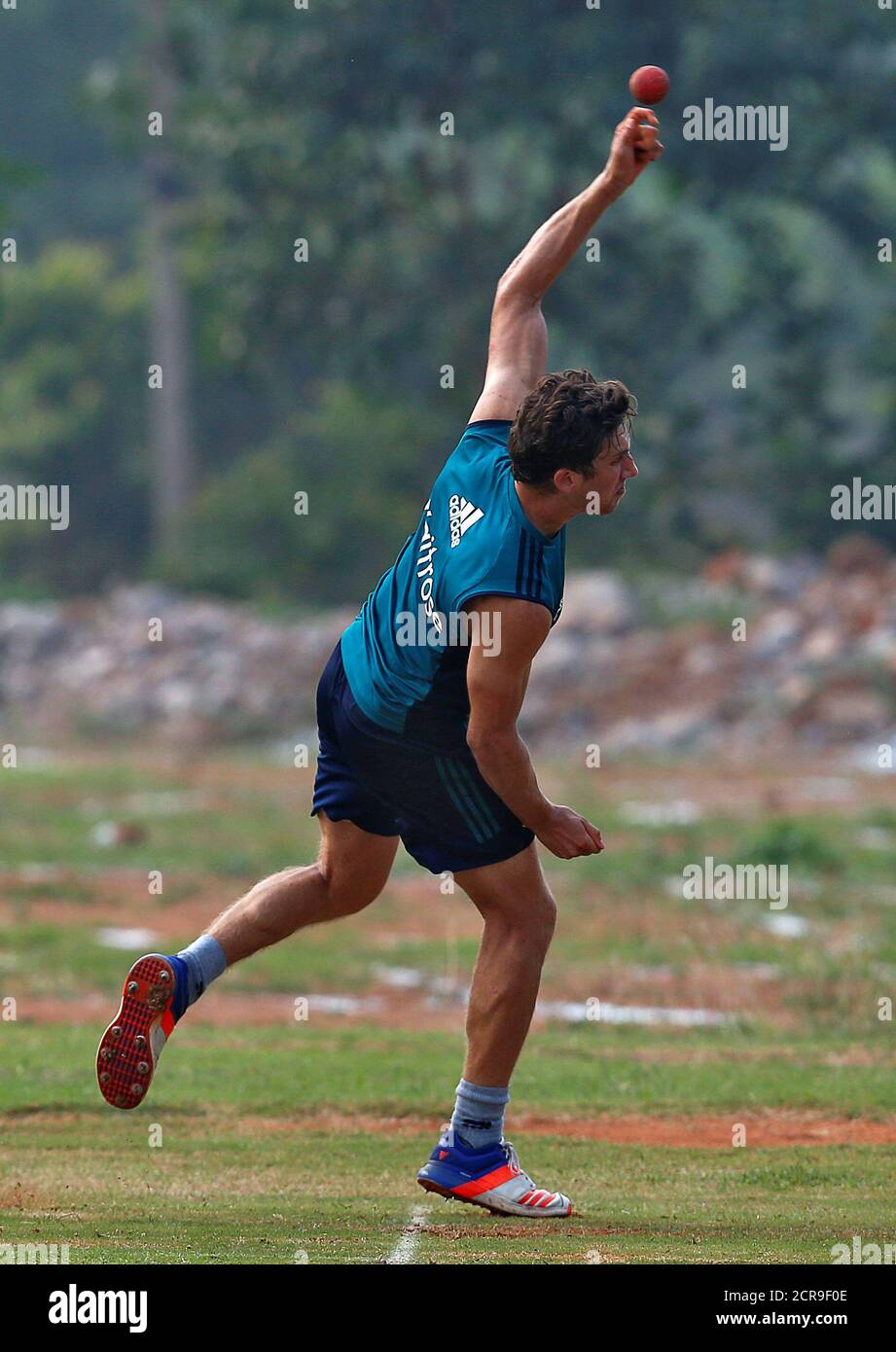 Cricket England Team Practice Session Dr Y S Rajasekhara Reddy Aca Vdca Cricket Stadium Visakhapatnam India 16 11 16 England S Zafar Ansari Bowls In The Nets Reuters Danish Siddiqui Stock Photo Alamy