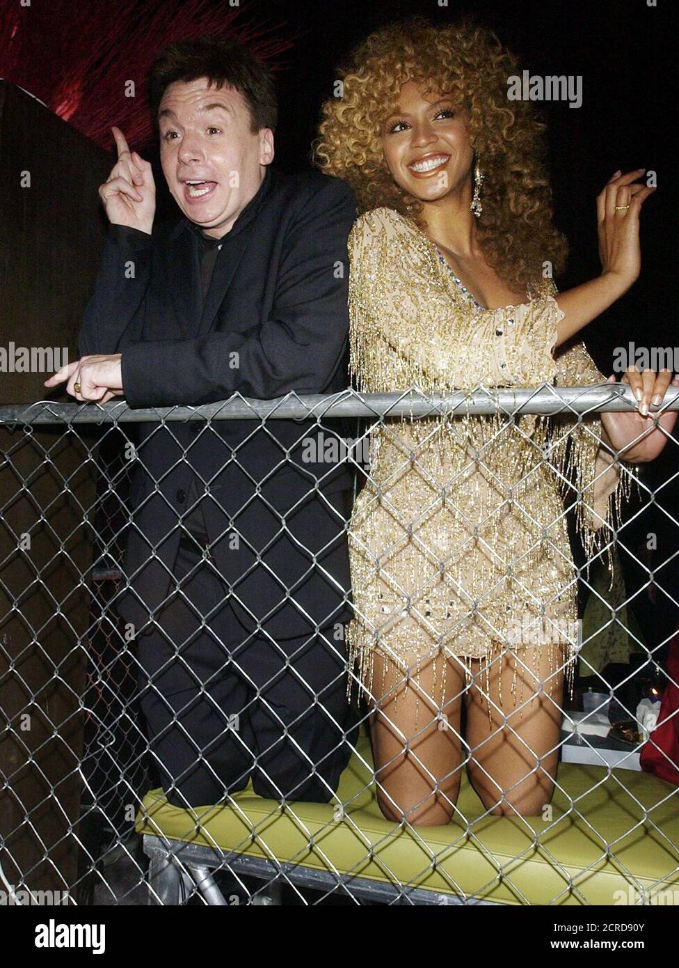 Beyonce in austin powers in goldmember hi-res stock photography and ...