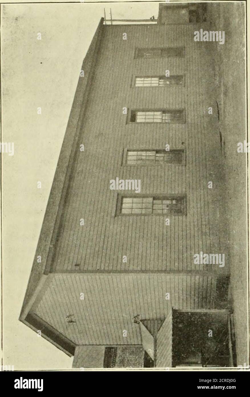 . American engineer and railroad journal . ly, and the large amount of window space furnishessplendid light. Inside dimensions of the building are 25 x 50 x 13ft. high. An idea of the arrangement of several of the schoolrooms and buildings may be gained from the accompanying illus-trations. Time of Meeting.—The classes meet twice a week for the firsttwo hours in the morning. The boys are bright, fresh and cleanat this time of day and able to do their best work. This is muchmore satisfactory than evening classes, as the boys are in a morereceptive frame of mind than after a long day in the shop Stock Photo
