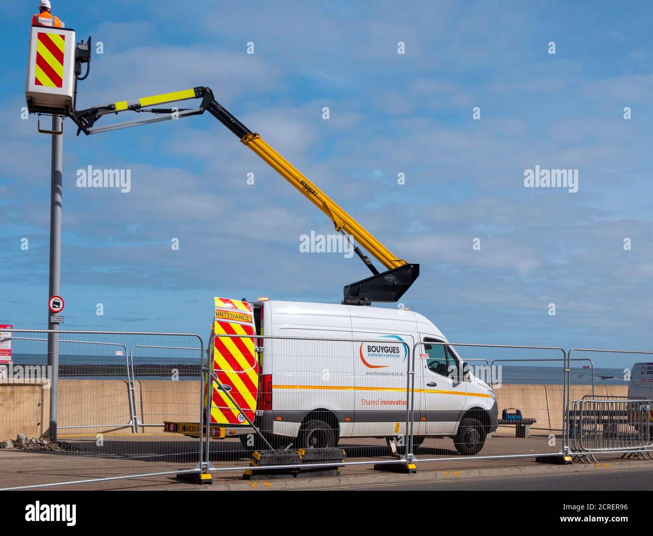 Hydraulic hoist hires stock photography and images Alamy