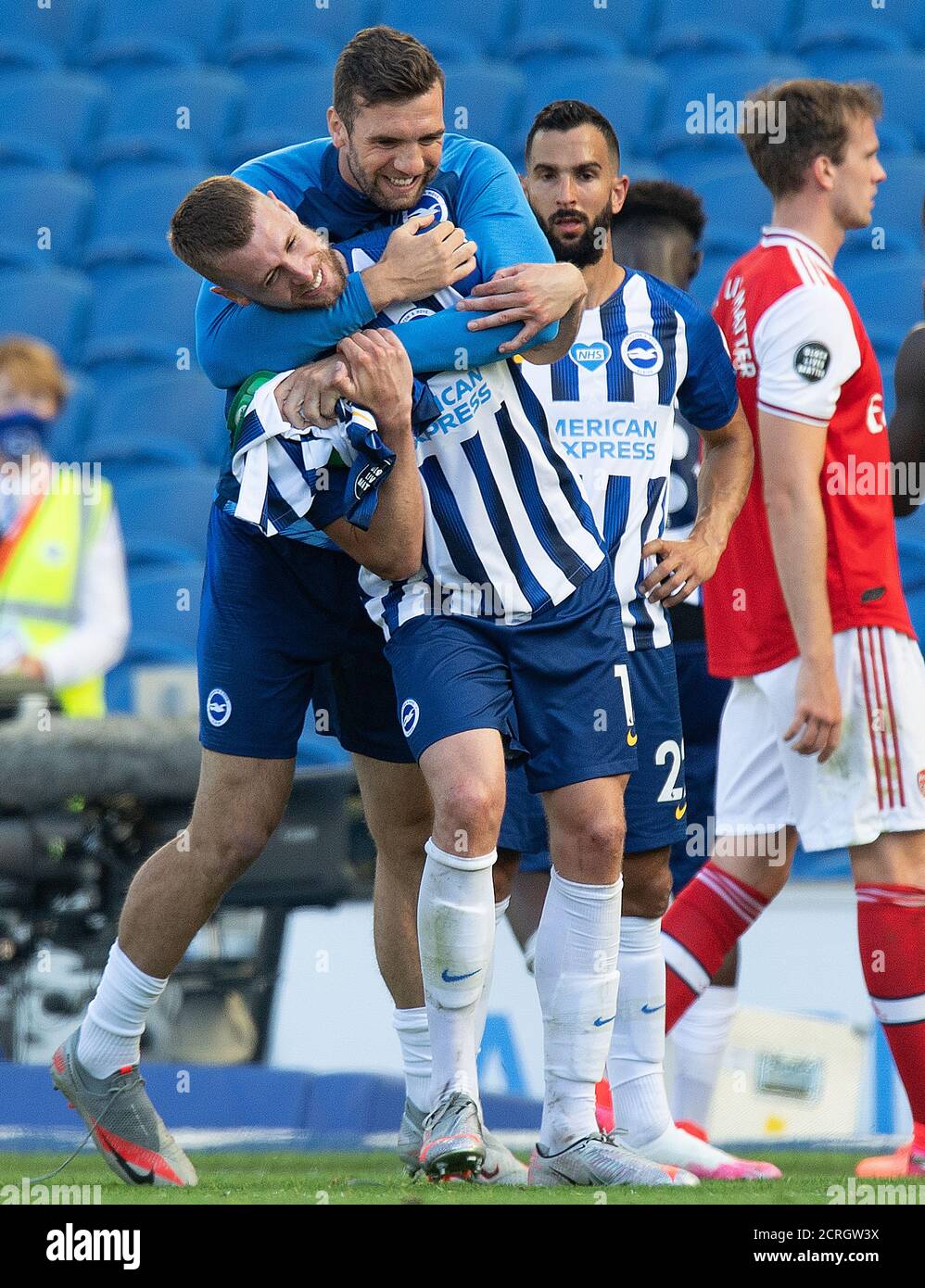 Brighton players celebrate victory at the final whistle during the Premier League match at the AMEX Stadium, Brighton.   PHOTO CREDIT : © MARK PAIN / Stock Photo