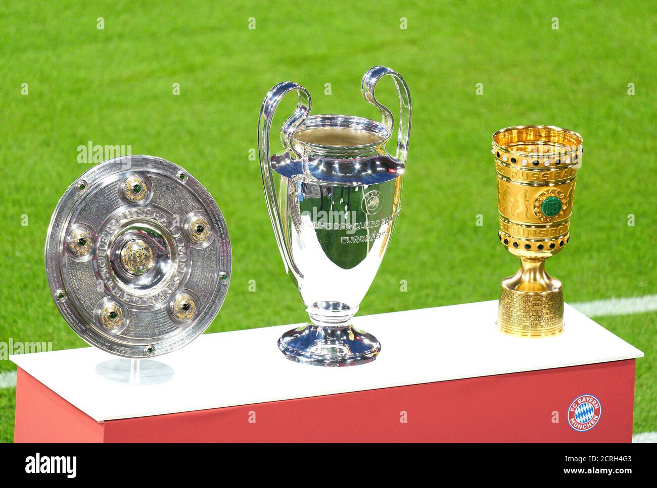 Dfb Meisterschale High Resolution Stock Photography And Images Alamy