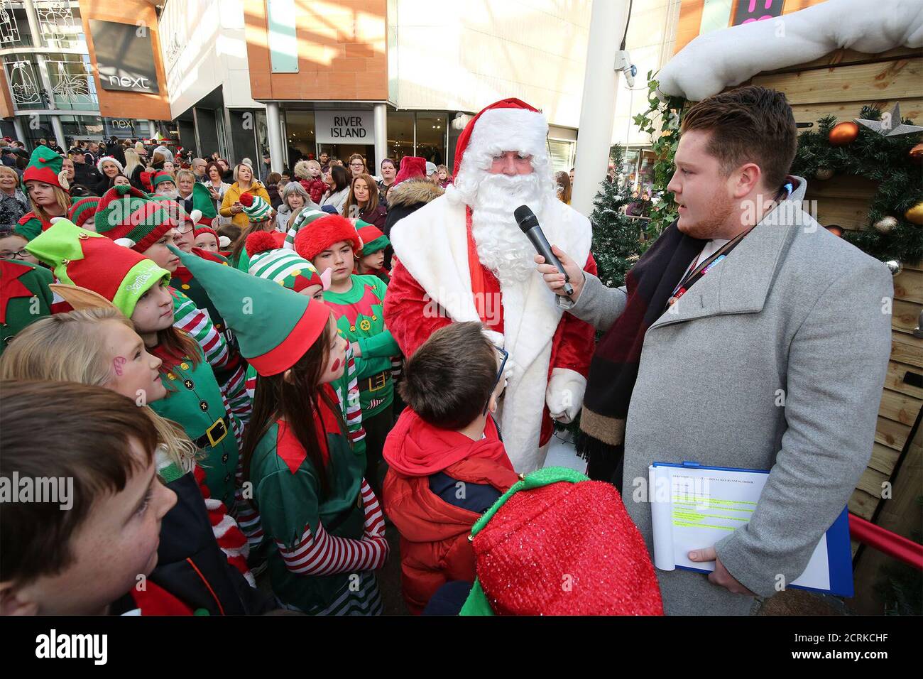 Fm Radio Interview High Resolution Stock Photography And Images Alamy