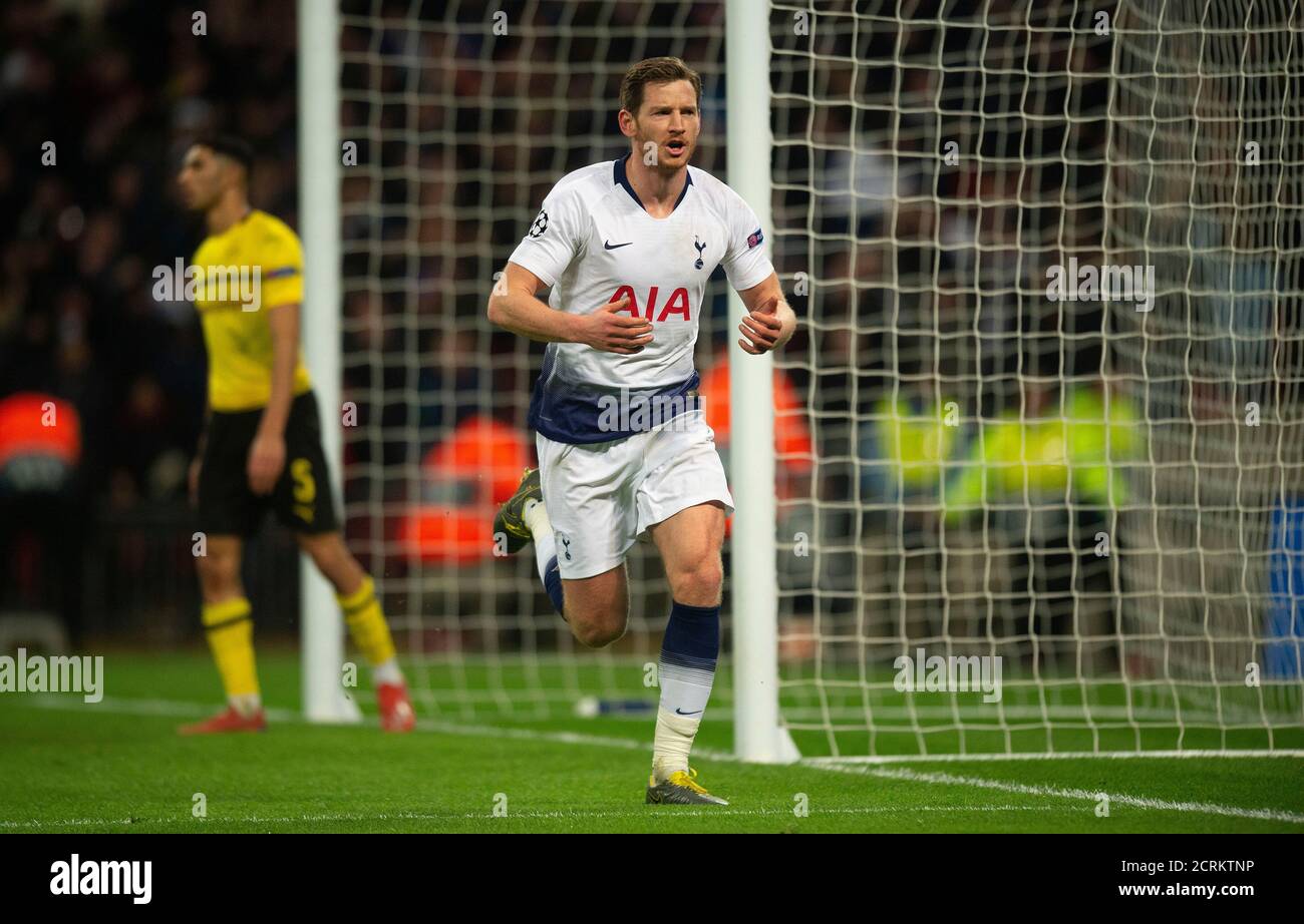 Tottenham Hotspur's Jan Vertonghen celebrates scoring their second goal. Spurs v Borussia Dortmund. Champions League. Picture : © Mark Pain / Alamy Stock Photo