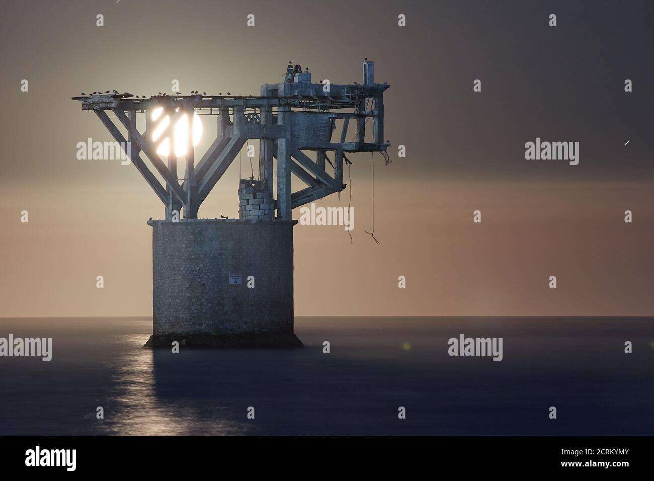 Oil platform in the Luna cable park in Almeria, Spain Stock Photo - Alamy