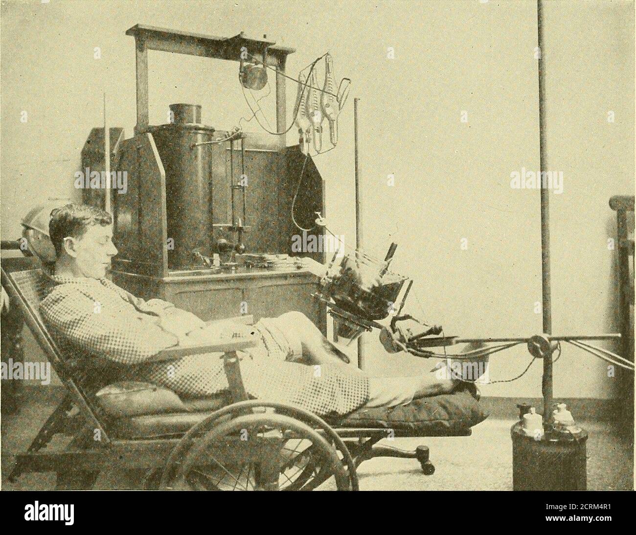 First Radiotherapy Machine His First X Ray Apparatus High Resolution Stock Photography and Images ...