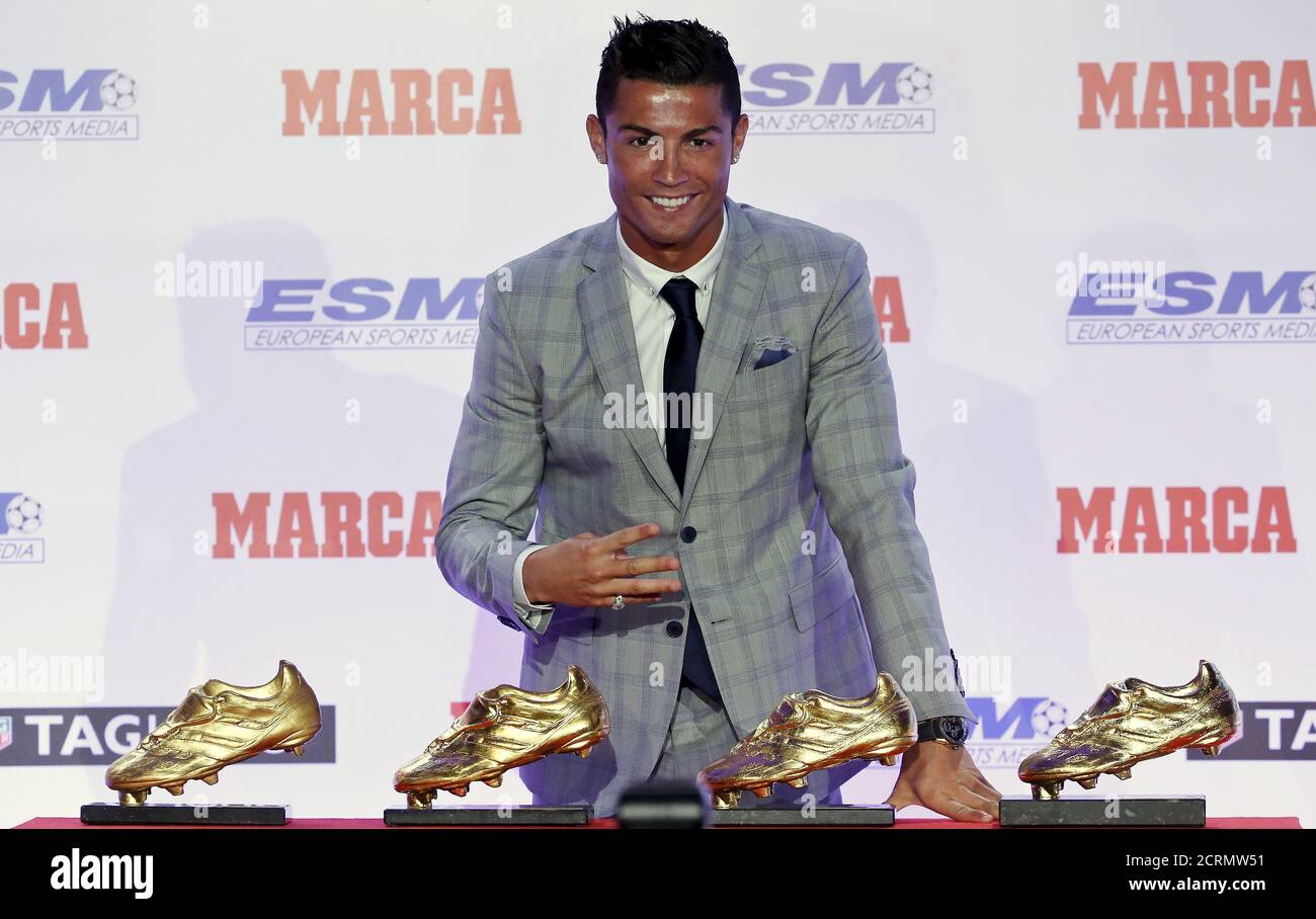 ronaldo gold boots