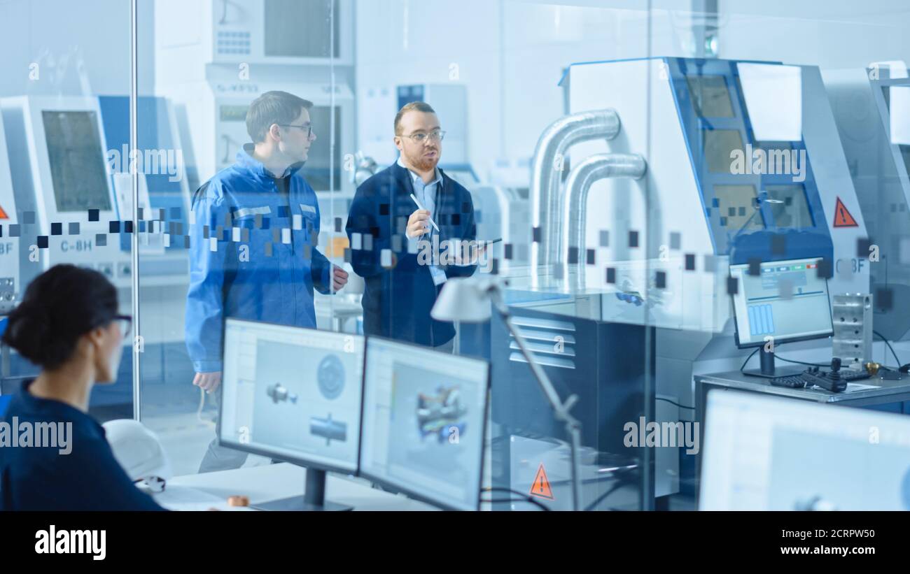 Supervisor control hi-res stock photography and images - Alamy