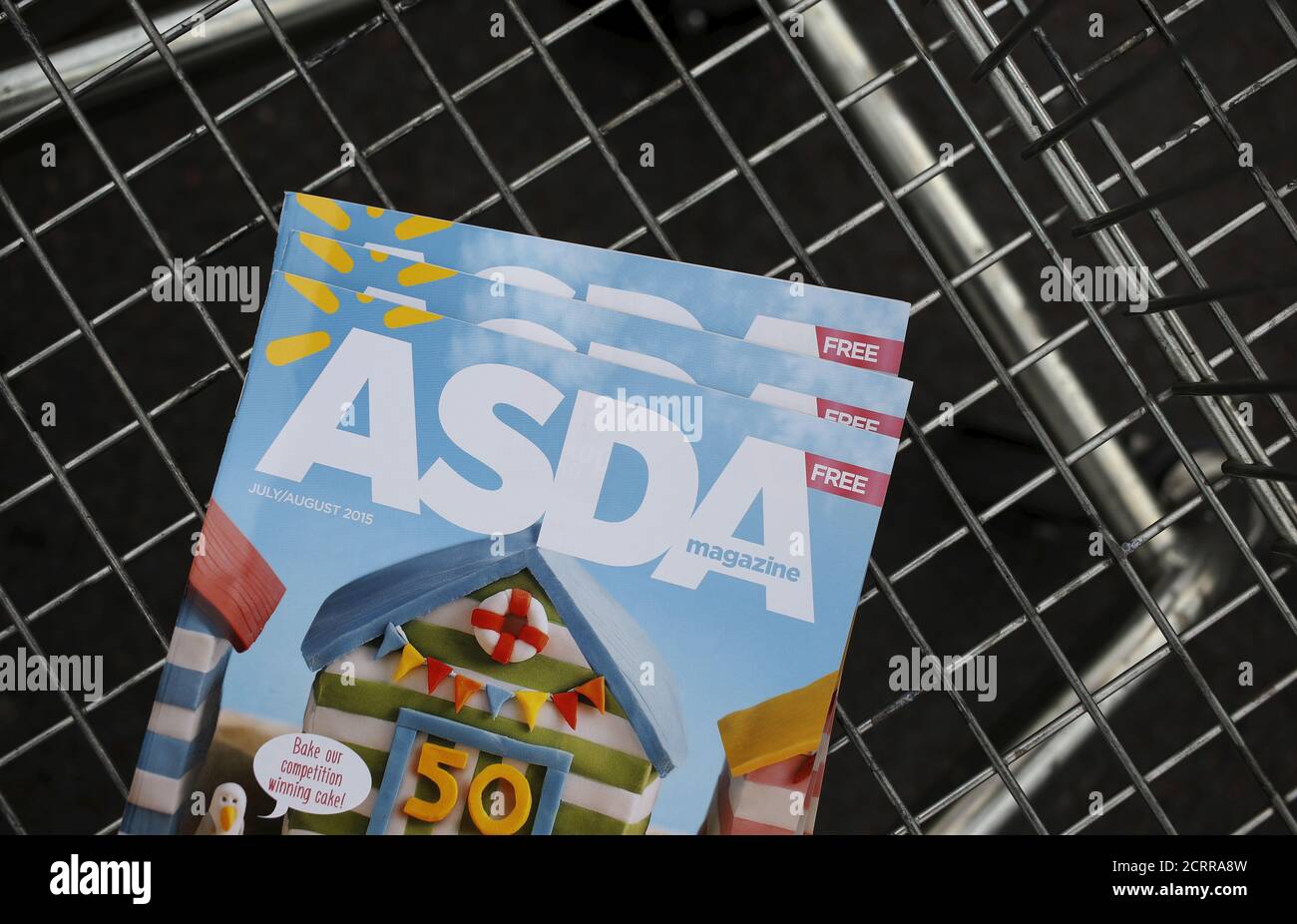 Magazines in supermarket hires stock photography and images Alamy