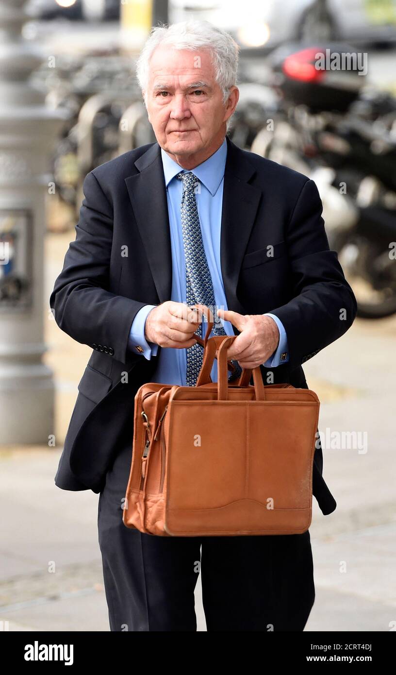 Former chairman of anglo irish bank sean fitzpatrick hires stock