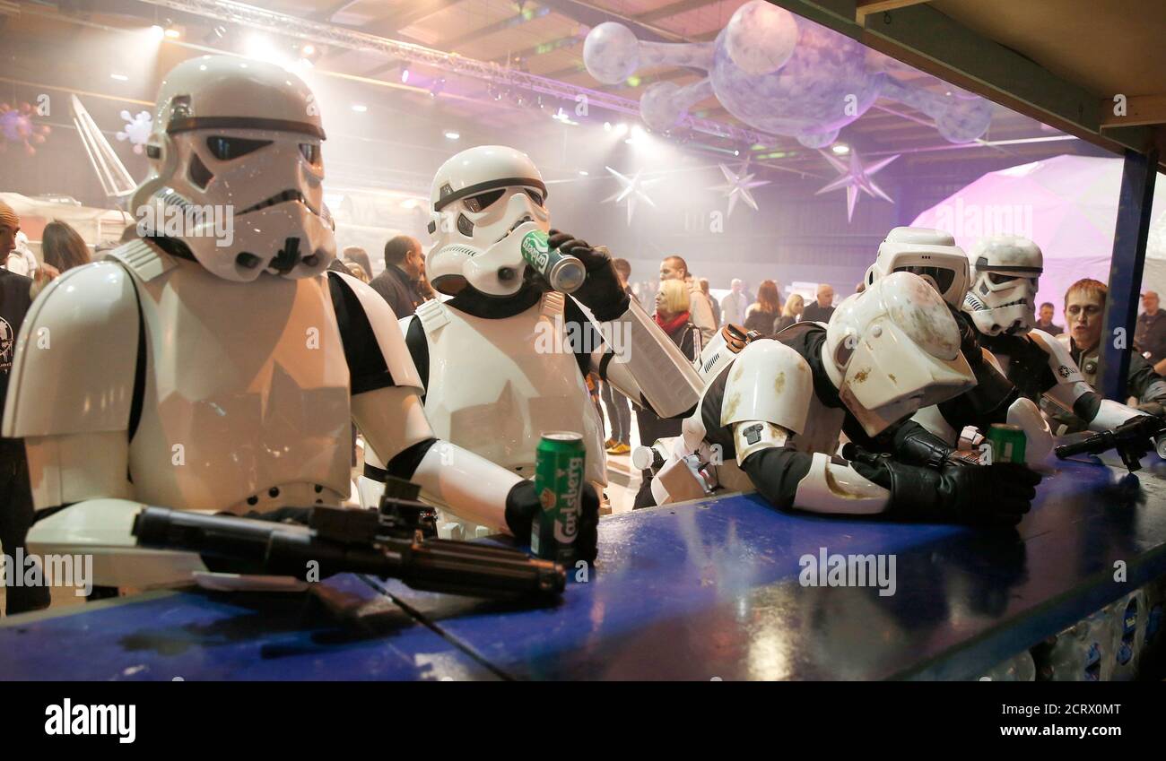 Star wars bar hi-res stock photography and images - Alamy
