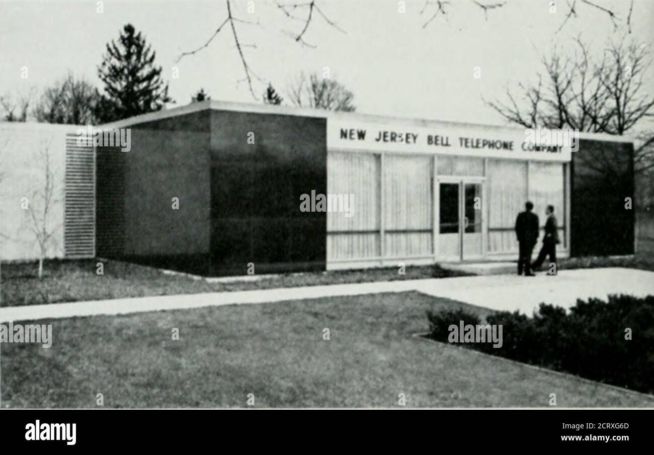 . Bell telephone magazine . 43 Comniunications history nosnuule in this modest-sized build-ing in Siiccasunna, N. J., whenBell Systems first central officeof]erini&gt; I-!SS on a commercialhasis was put into operation. Attending ESS dedication cere-monies were left to right: E.Ilornshy Wasxon. then presidentof New Jersey Bell; Frederick R.Kappel, A.T.&T. hoard chair-man; Paid A. Gorman, president ofWestern Electric Co., Dr. JamesB. Fisk, president of Bell Tele-phone Laboratories and Richard J.Hughes, Governor of New Jersey.. Stock Photo