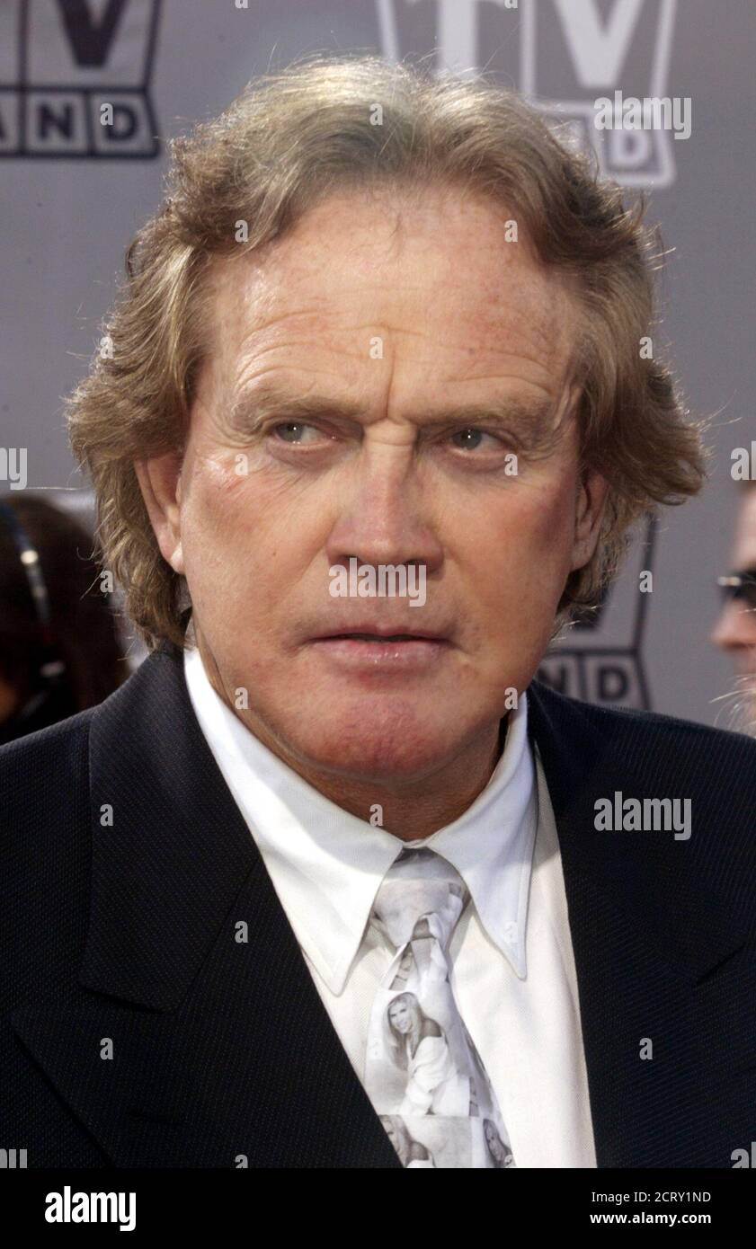 Actor Lee Majors, star of the television series 'The Six Million Dollar Man' arrives at the first annual TV Land Awards which were taped in Hollywood March 2, 2003. The award show honors stars of classic television shows and will be telecast March 12 on the TV Land cable channel in the United States. REUTERS/Fred Prouser  FSP Stock Photo