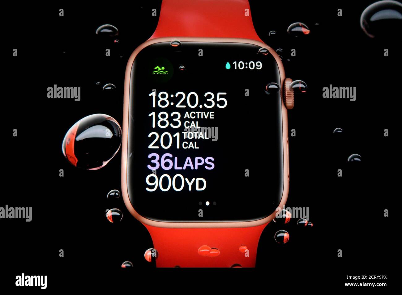 Apple watch 6 hi-res stock photography and images - Alamy