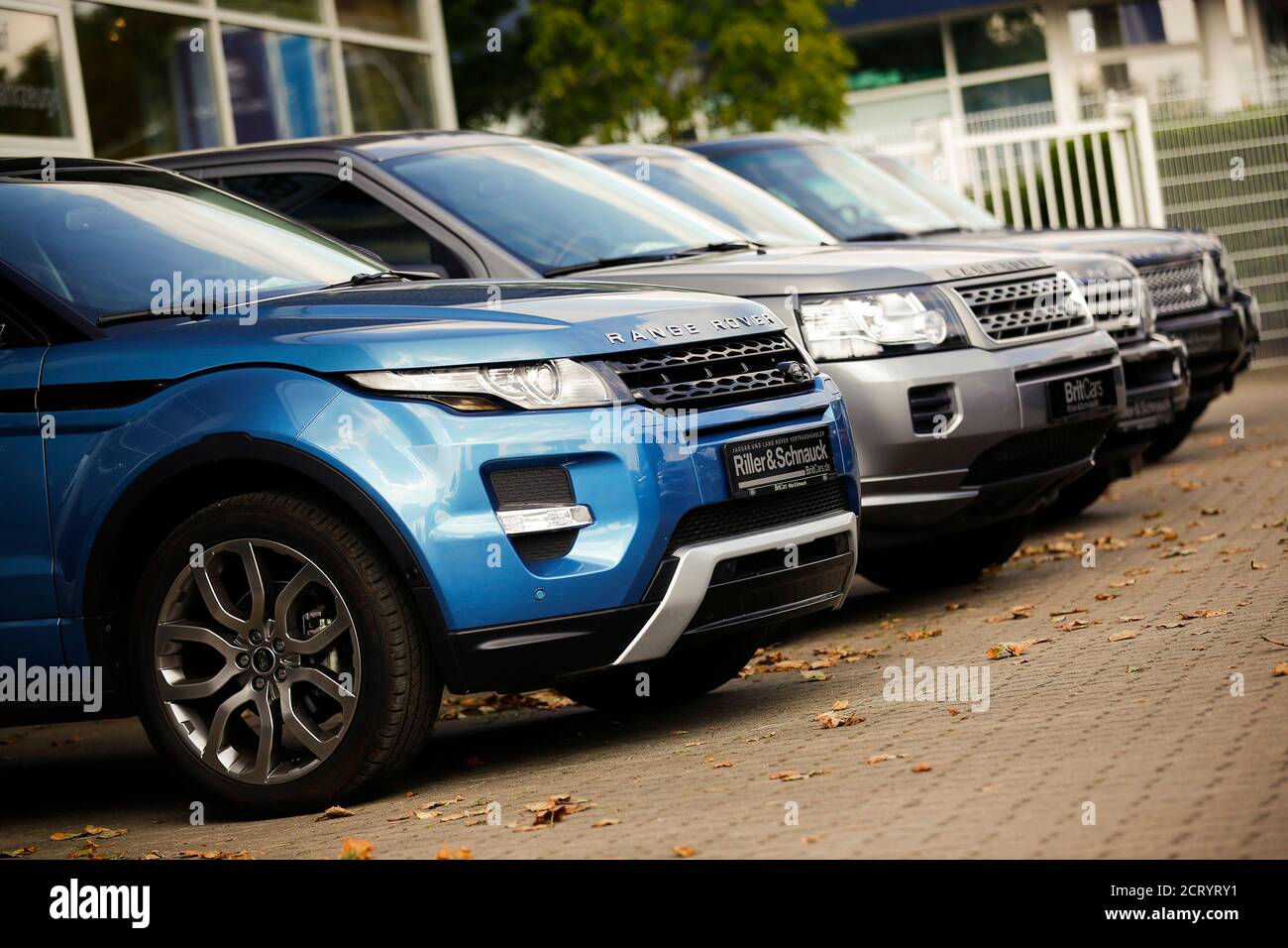 Jlr Cars High Resolution Stock Photography And Images Alamy