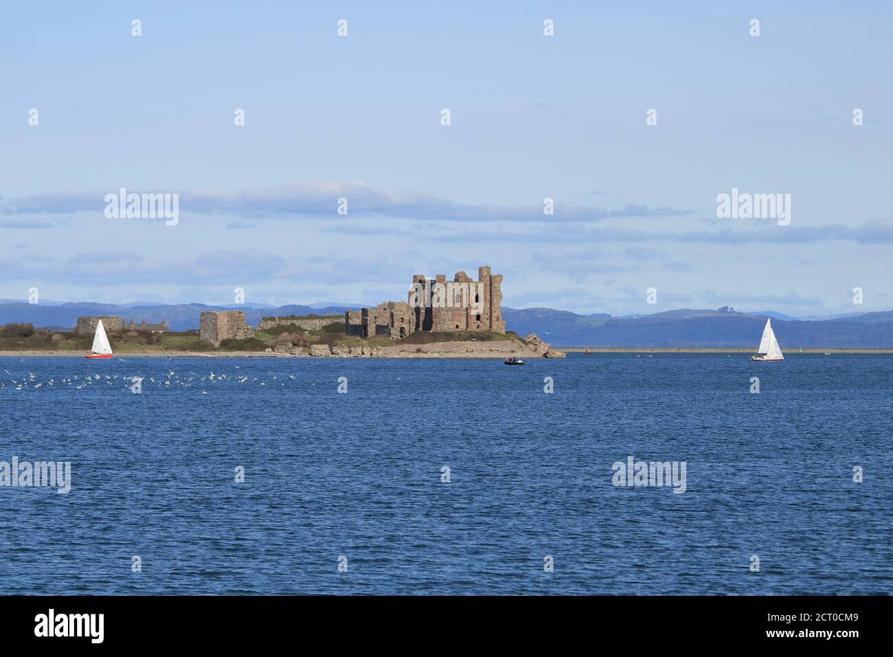Walney Island, Cumbria, UK. 20th September 2020. UK Weather. Sunshine