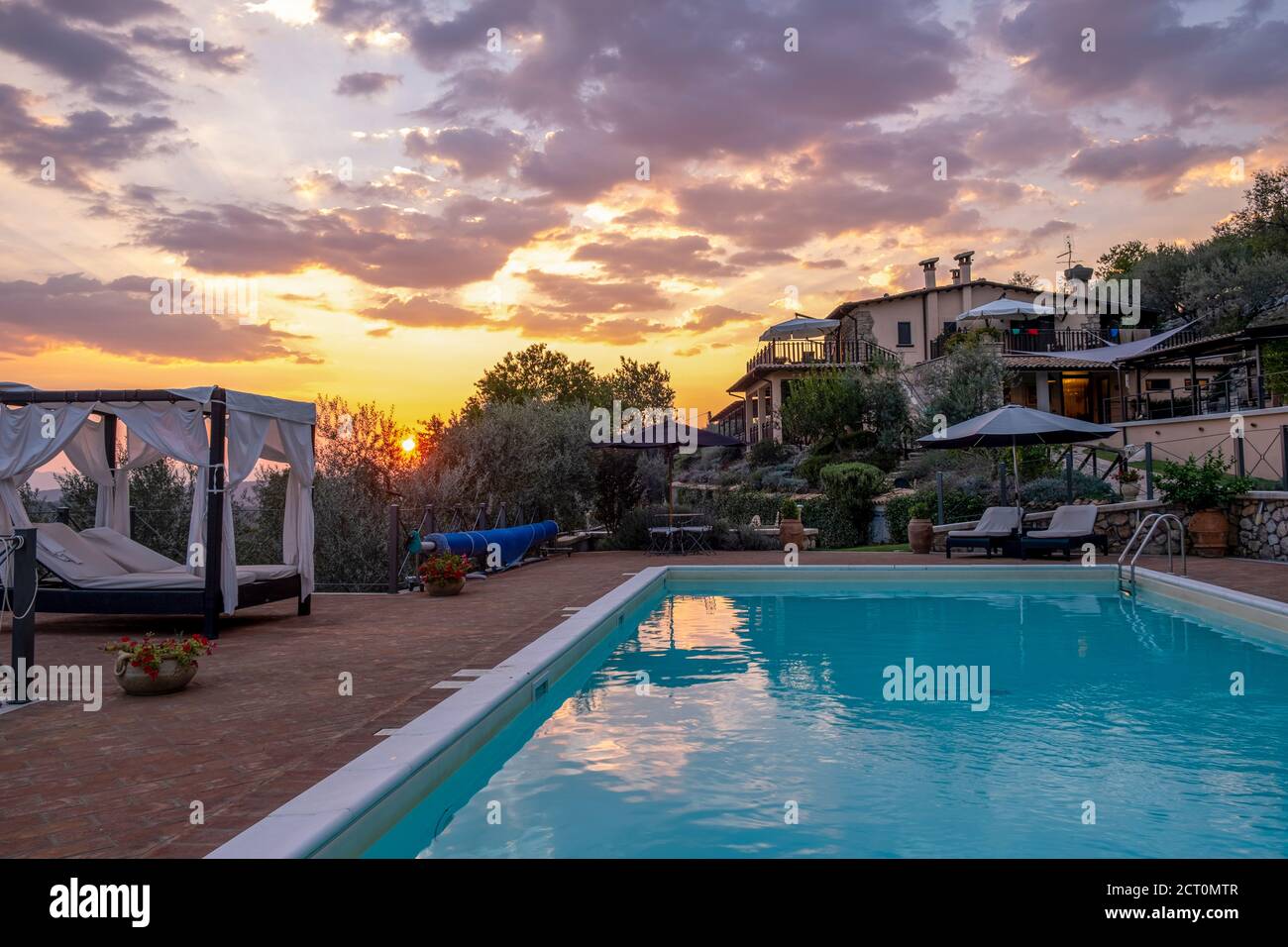 Luxury country house with swimming pool in Italy Stock Photo Alamy