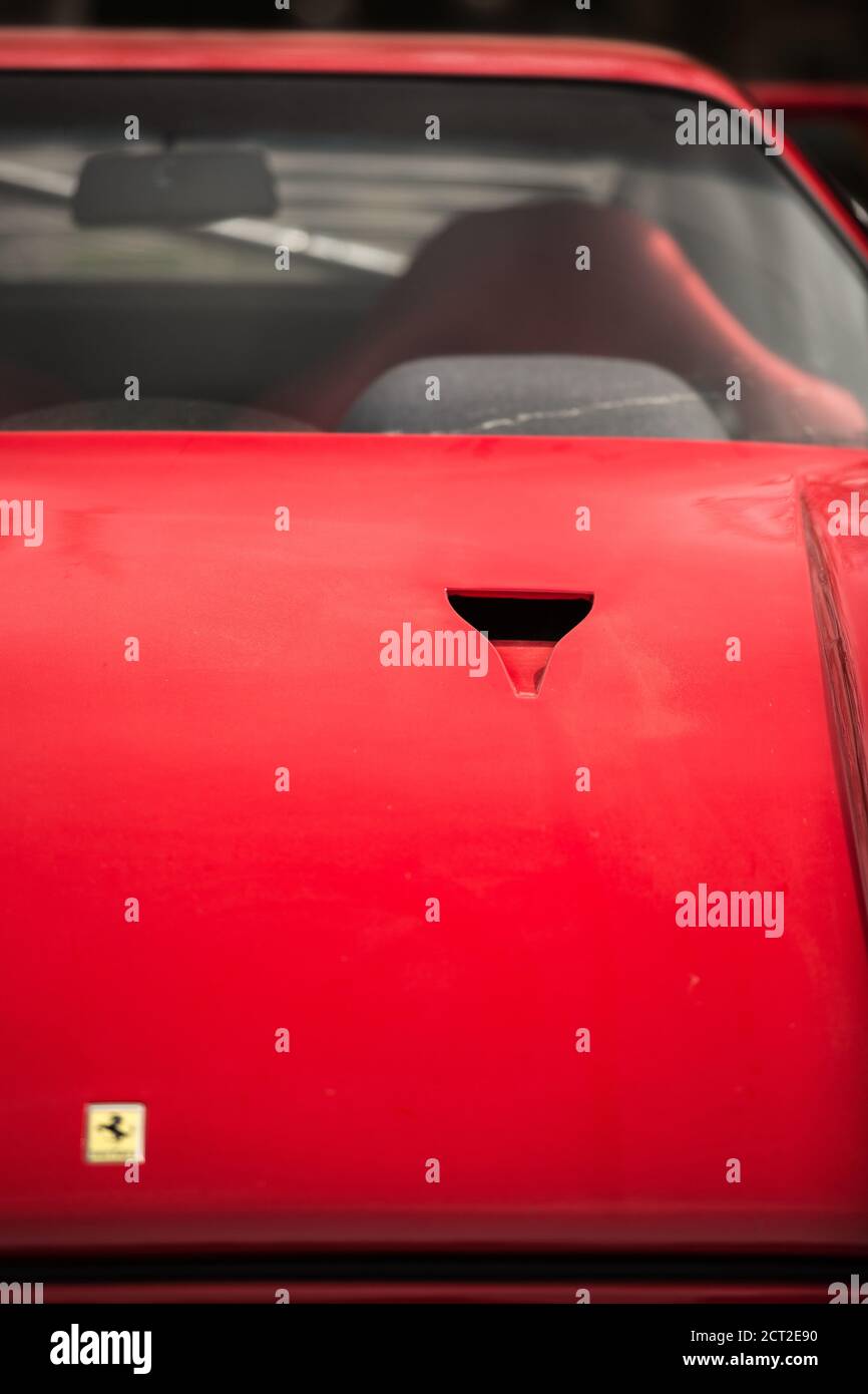 Looking up the bonnet of a Rosso Red Ferrari F40 at the Bicester Heritage Sunday Scramble Stock Photo