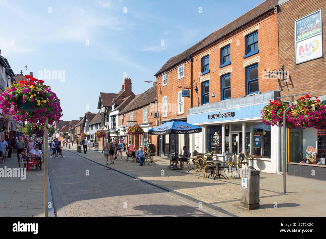 Pavement cafes, Henley Street, Stratford-upon-Avon, Warwickshire, England, United Kingdom Stock Photo