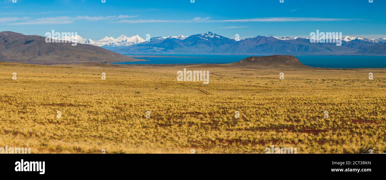 Lago Argentino Lake, Patagonian steppe landscape and Andes Mountains, El Calafate, Patagonia, Argentina, South America Stock Photo