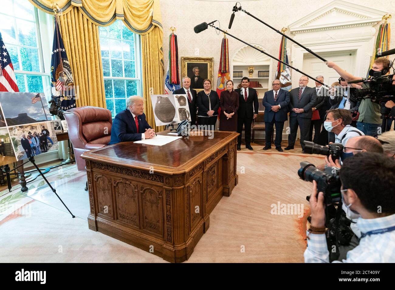 WASHINGTON DC, USA - 17 September 2020 - US President Donald J. Trump participates in the repatriation of Native American remains and artifacts from F Stock Photo