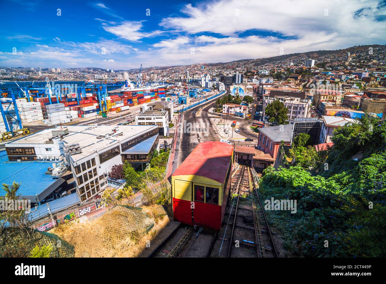 Funicular train 21 de Mayo (May 21st) and Valparaiso Port on Artillery