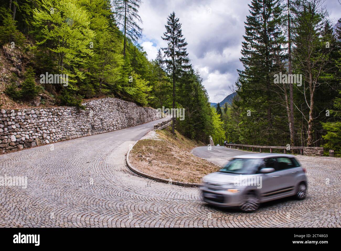 One Car And Winding Road Hi res Stock Photography And Images Alamy one-car-and-winding-road-hi-res-stock-photography-and-images-alamy