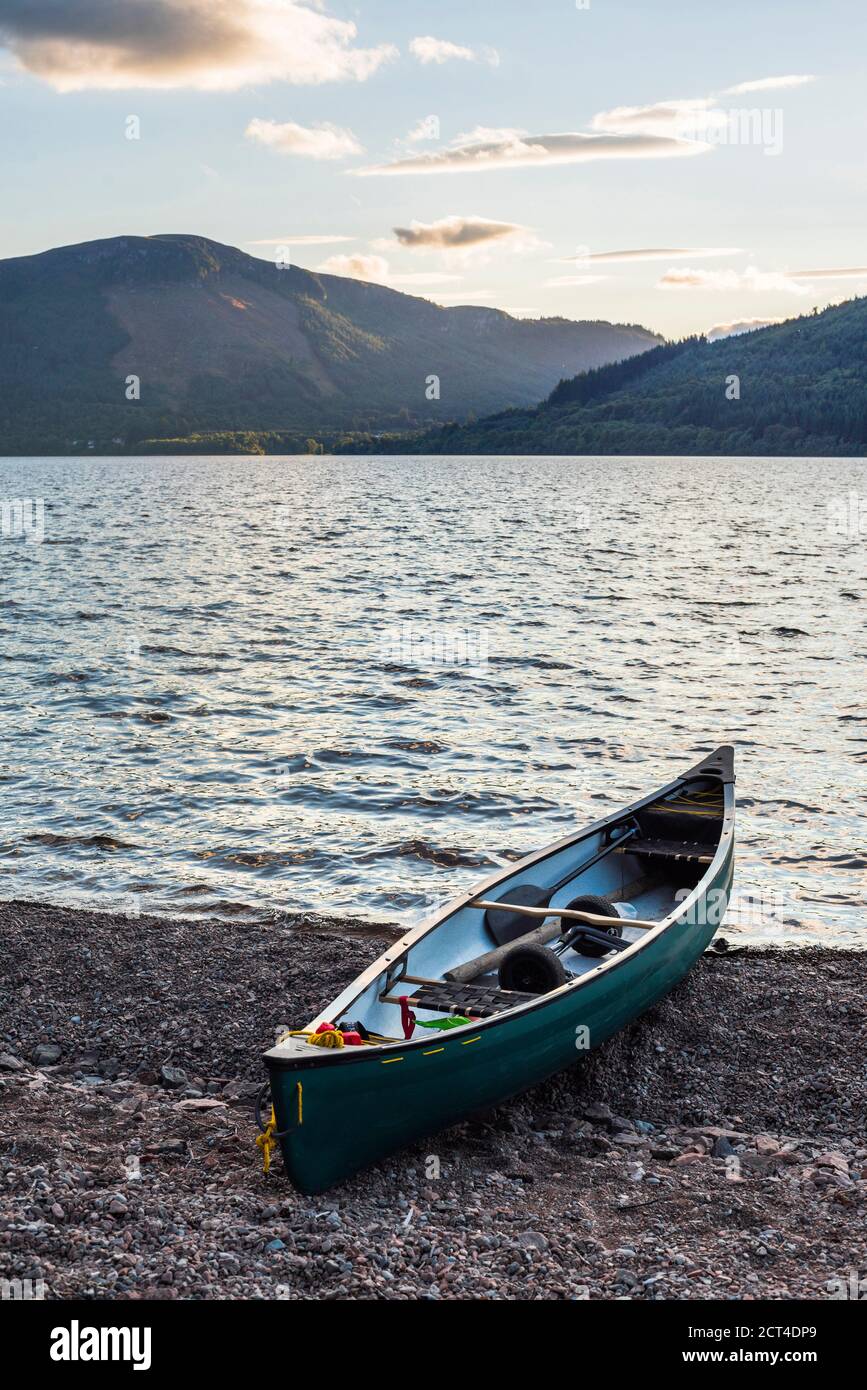 Caledonian canal canoe hires stock photography and images Alamy