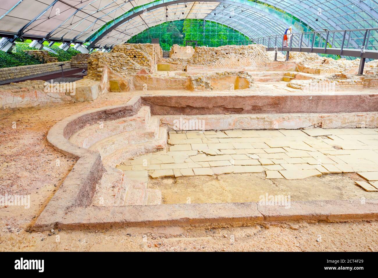 Romische badruine hi-res stock photography and images - Alamy