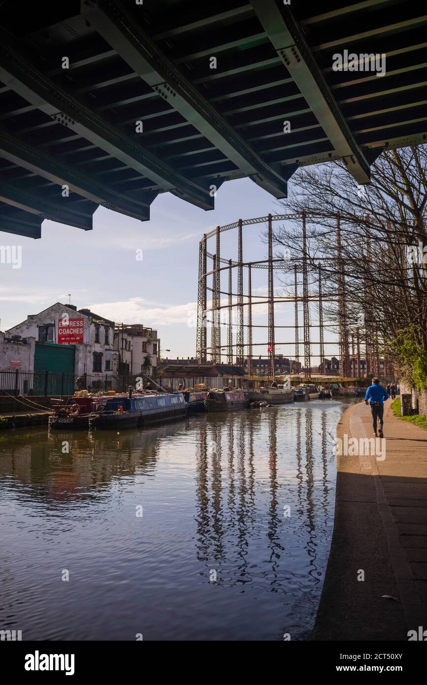 Regent's Canal at Haggerston, near Broadway Market, Hackney, London, England Stock Photo