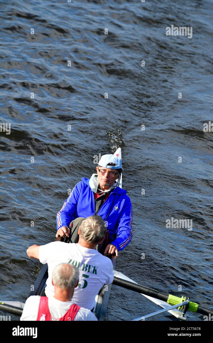 the Eights of seniors rowers going Stock Photo Alamy