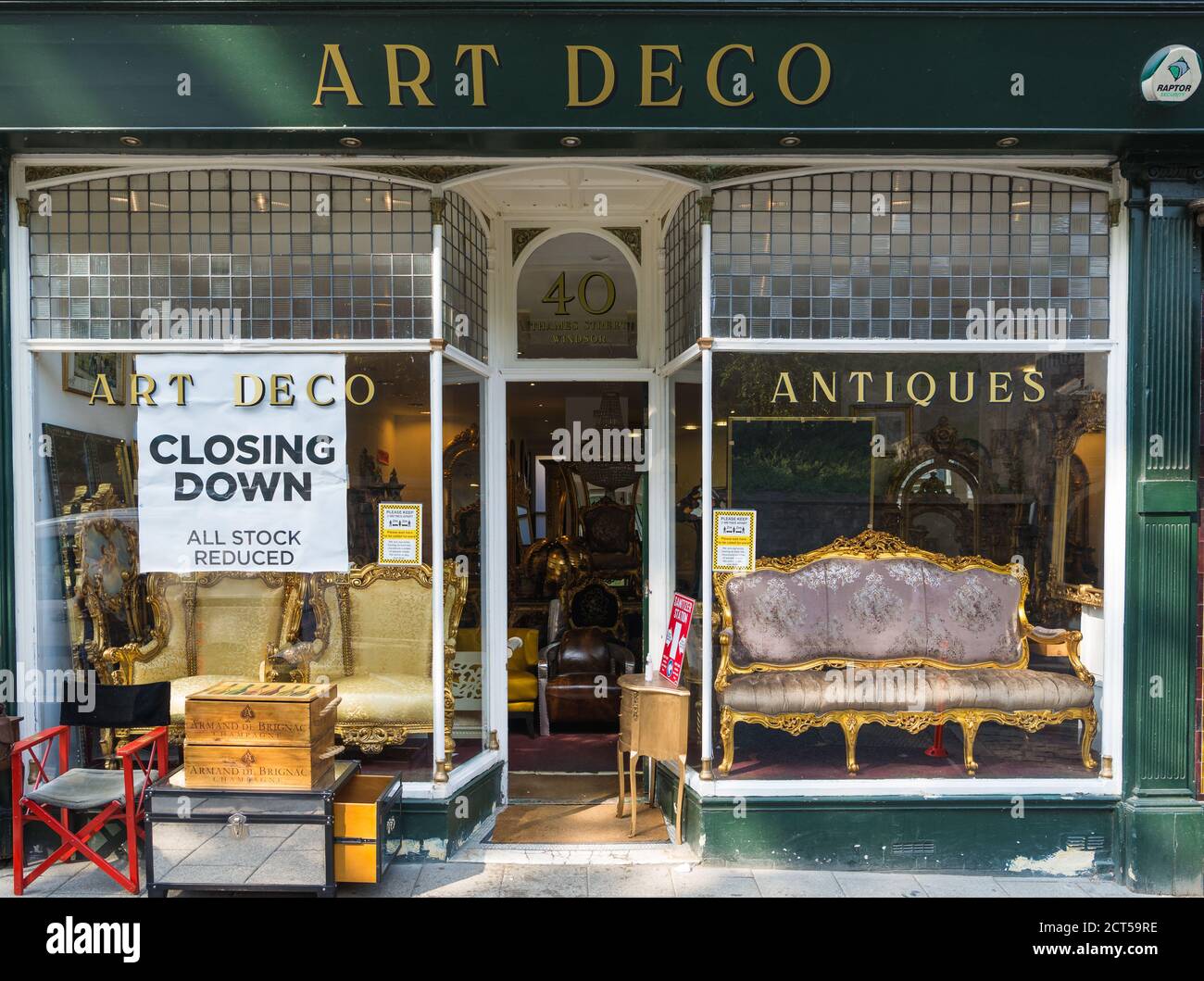 Art deco antiques shop hi-res stock photography and images - Alamy