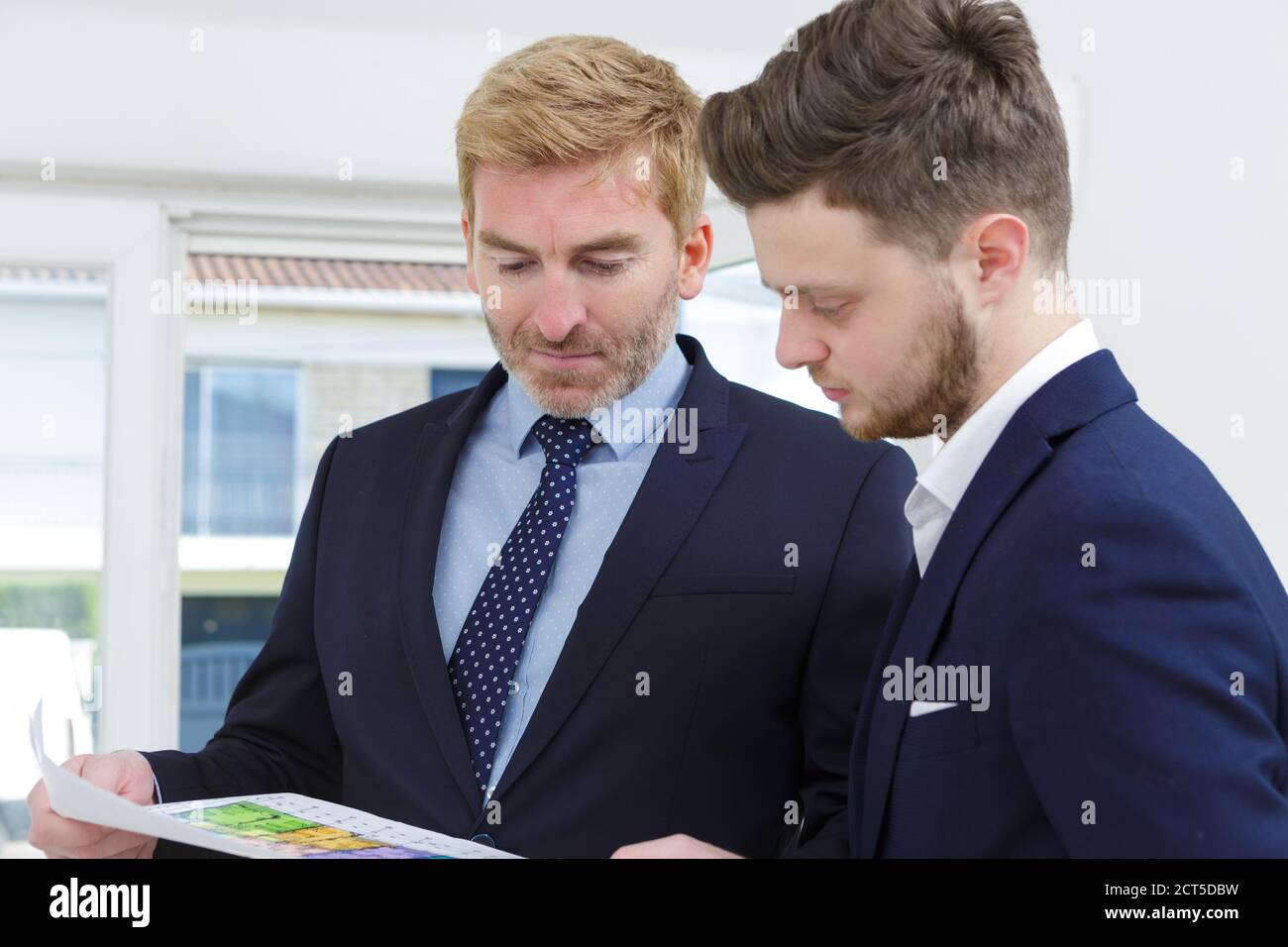 Male supervisors hi-res stock photography and images - Alamy