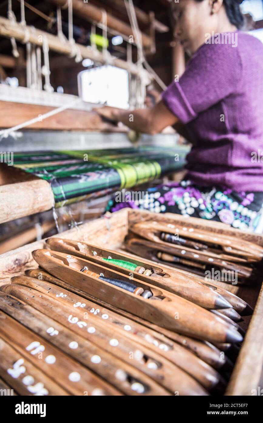 Weaving, Inle Lake, Shan State, Myanmar (Burma) Stock Photo