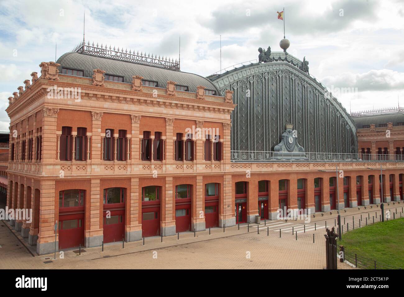 Puerta de atocha almudena grandes rail station hires stock photography and images Alamy