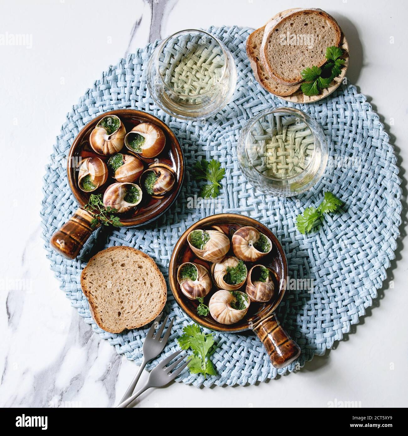 Escargots de Bourgogne Stock Photo Alamy