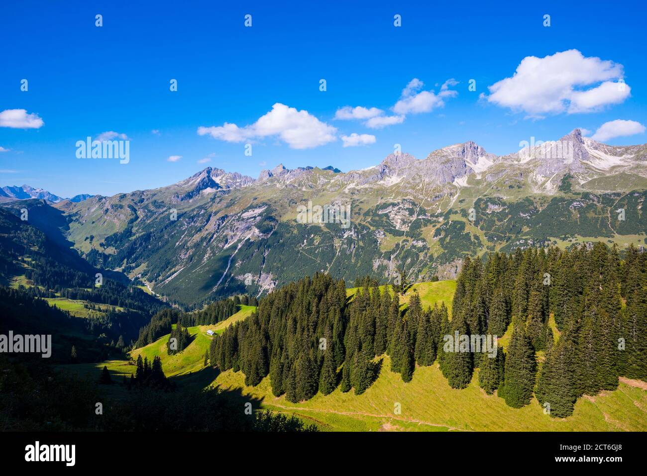 Gebirgszug mit den drei Schafalpenköpfe, und Fiderescharte, 2214m, Allgäuer Alpen, Allgäu, Bayern, Deutschland, Europa Stock Photo