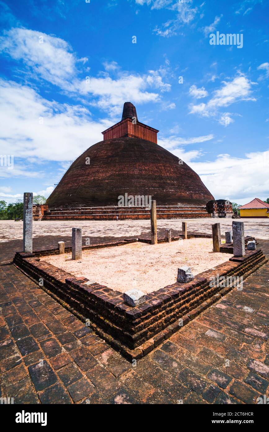 Jetvanarama Dagoba, aka Jetvanaramaya Stupa, Sacred City of Anuradhapura, Cultural Triangle, Sri Lanka, Asia Stock Photo