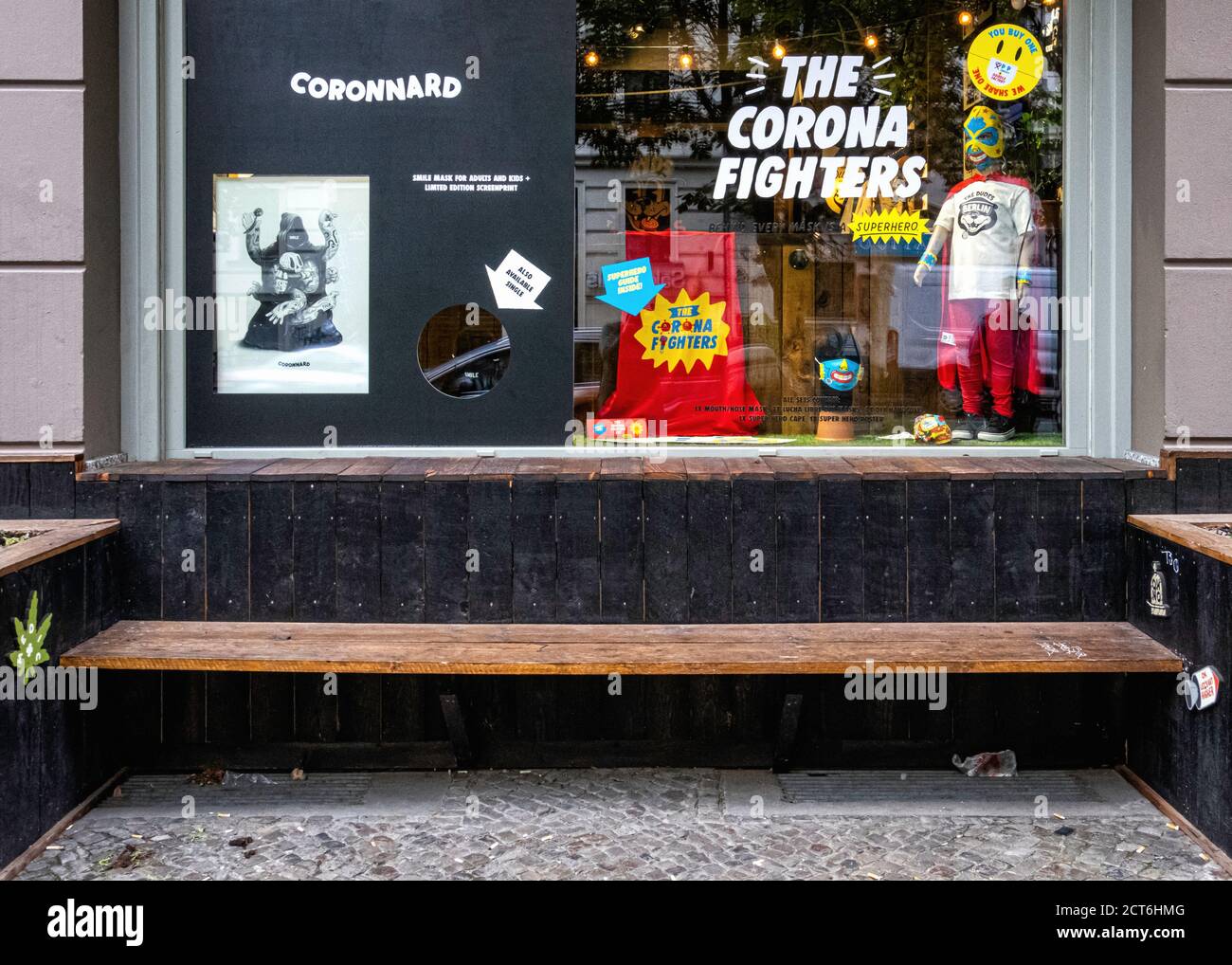 Novelty items hires stock photography and images Alamy