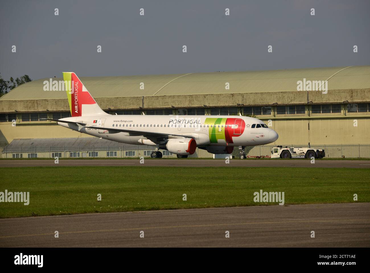 Cotswold airport hires stock photography and images Alamy
