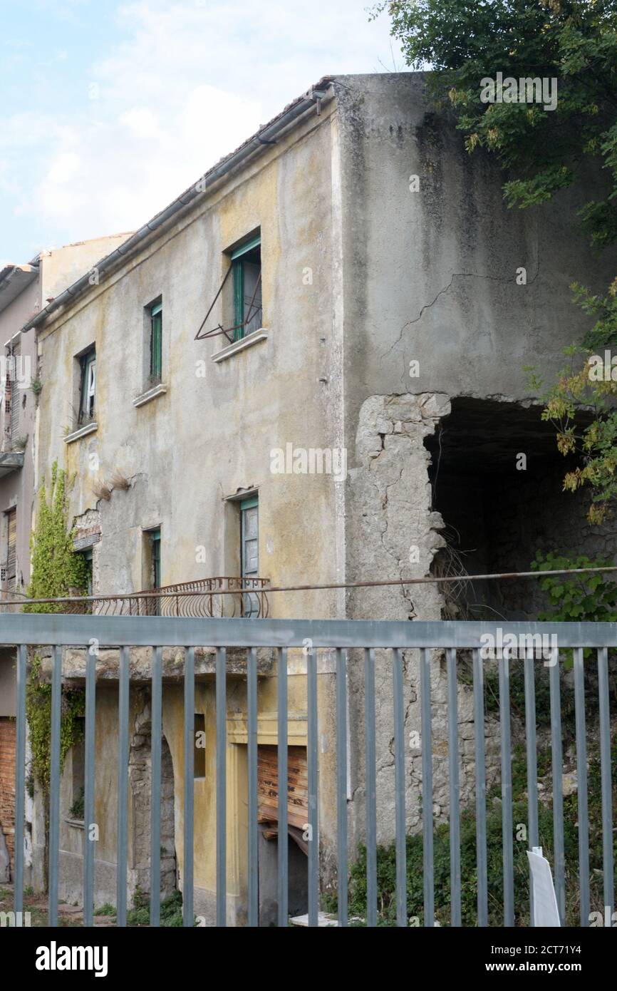Romagnano Al Monte, Italy. 12th Sep, 2020. (9/12/2020) Romagnano Al Monte, an abandoned town in Southern Italy. (Photo by Giovanni Lemba/Pacific Press/Sipa USA) Credit: Sipa USA/Alamy Live News Stock Photo