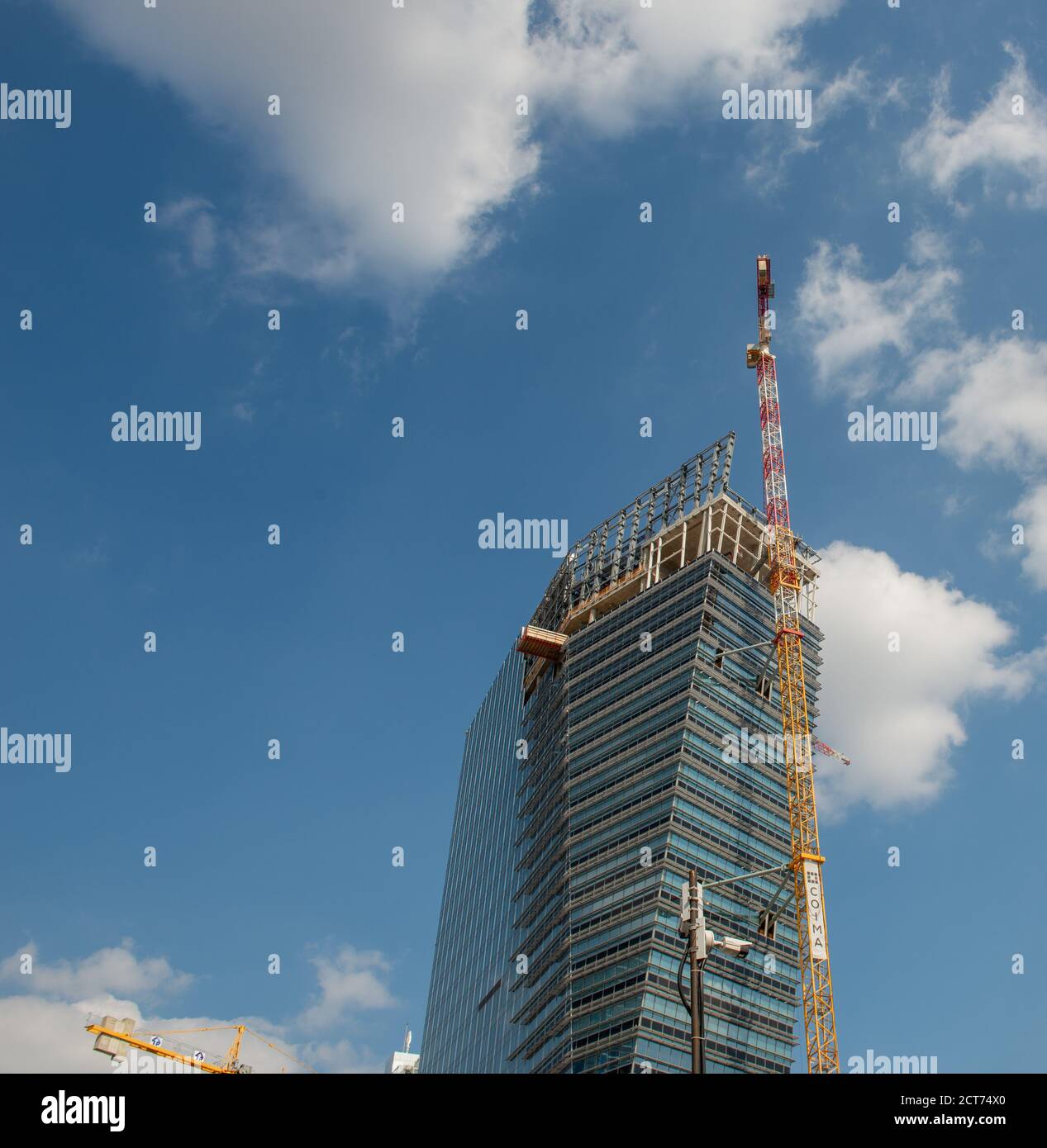 Steel Frame Skyscraper High Resolution Stock Photography And Images Alamy