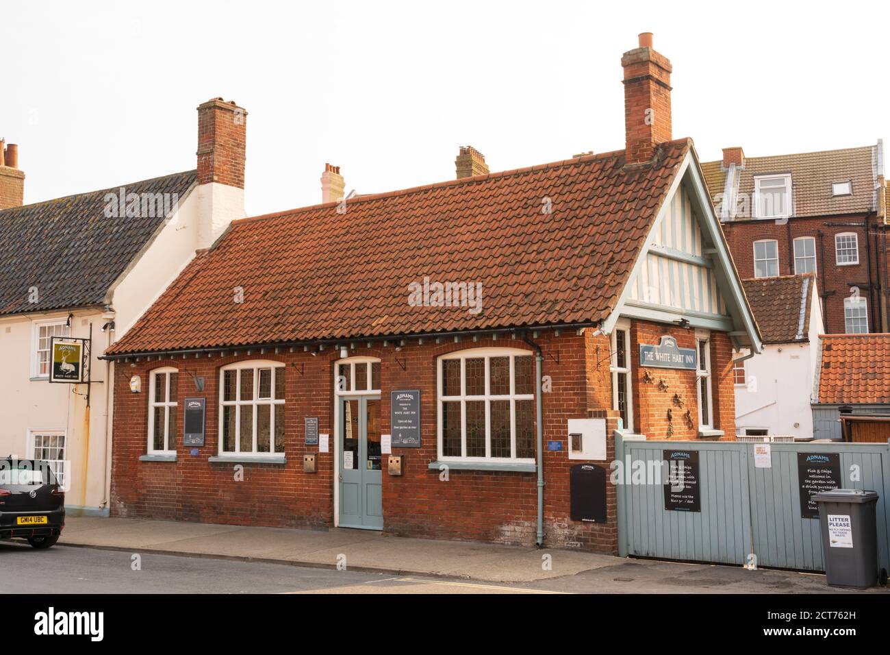 Aldeburgh, Suffolk. UK. 2020. Exterior of the White Hart pub, High St, Aldeburgh. Stock Photo