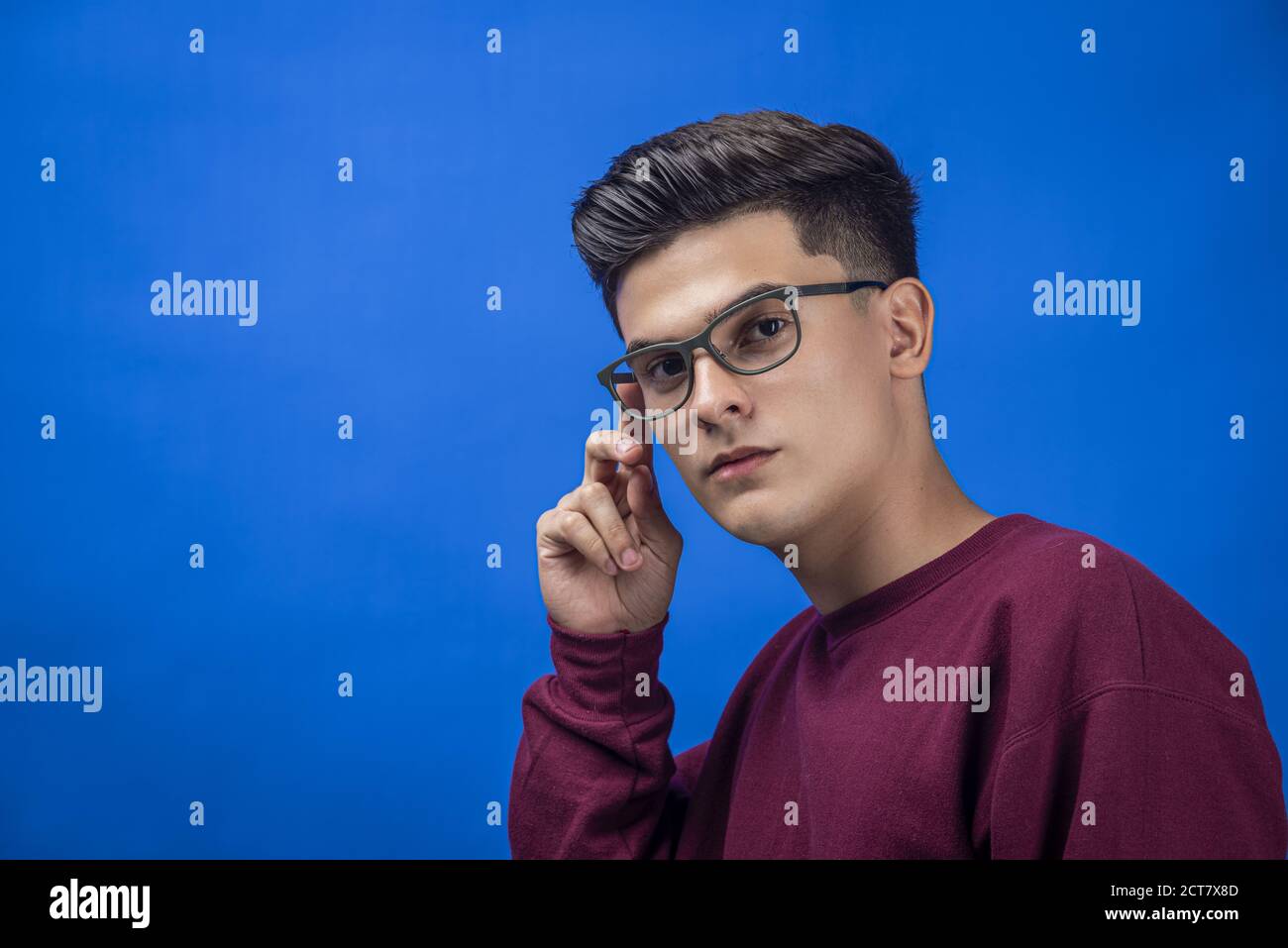 Sweater tied around neck hi-res stock photography and images - Alamy